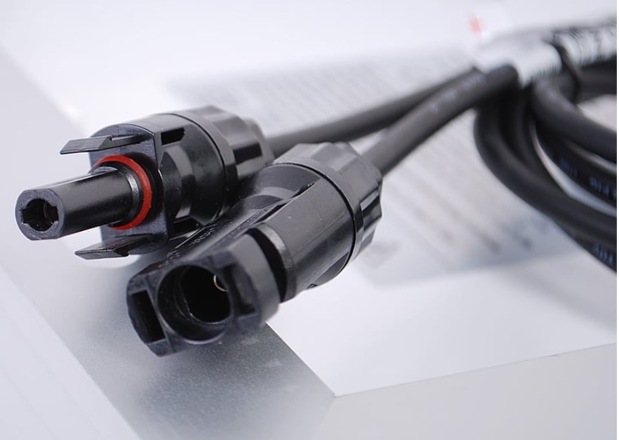 SSMELE MODULO SOLAR EPCOM POWER LINE, 100W, 12 Vcc , Policristalino, 36 Celdas grado A