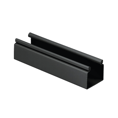 Canaleta FiberRunner™ 2X2 sin Tapa, de PVC Rígido, Sin Orificios de Montaje, Color Negro, 1.8 m de Largo | HS2X2BL6NM