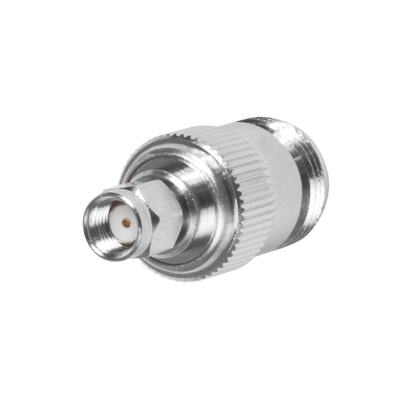 Adaptador en Línea, de Conector SMA Macho Inverso a N Hembra, Níquel/ Oro/ Teflón. | RP-3452
