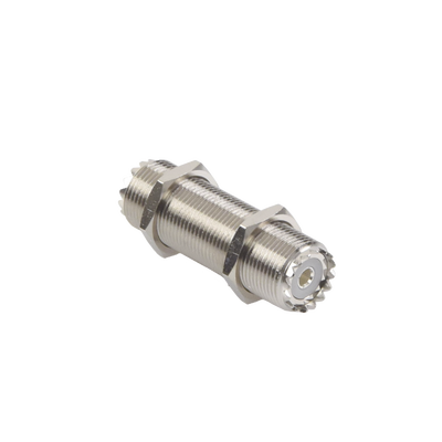 Adaptador Pasamuros de Doble UHF Hembra (SO-239), Montaje para Panel con Rosca Estándar. | RFU-537