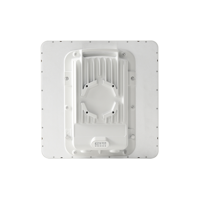 PTP-550  Hasta 1.36 GBps / 4910 - 6200 MHz / 802.11 AC Wave 2  MU-MIMO 4: 4x4 / BackHaul con Antena Integrada (Alta ganancia 23 dBi)   (C050055H016A) | PTP550-IE