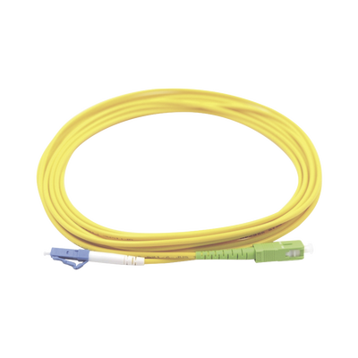 Jumper de Fibra Óptica Monomodo LC/UPC-SC/APC Simplex, Color Amarillo 3 Metros (9.84 Pies) | LP-FO-LCU-SCA-03